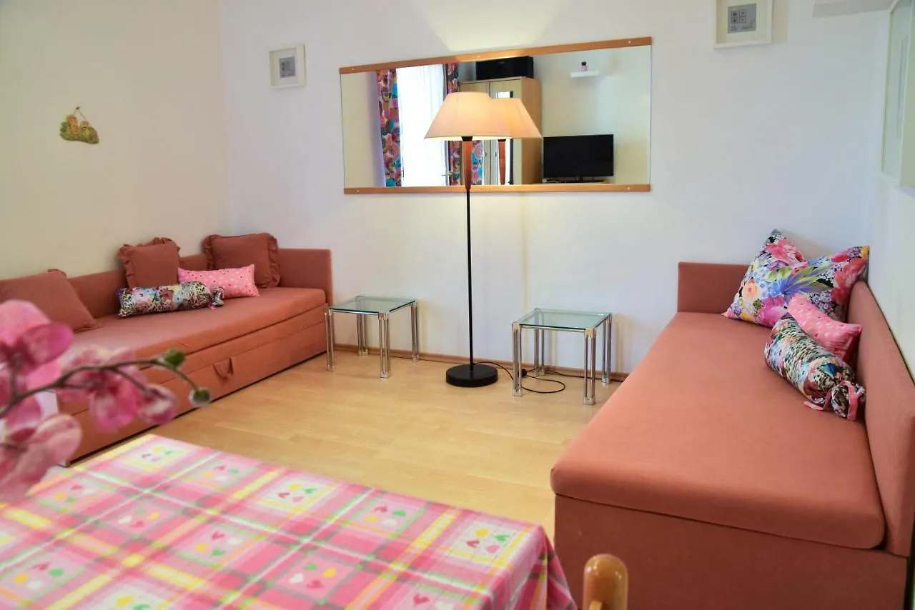 Villa Vanda Pjescana Uvala Apartment